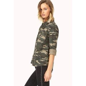 Forever 21 Green and Tan Camo Shirt Jacket